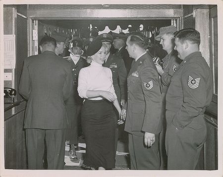 Lot #4311 Marilyn Monroe Vintage Photograph - Image 2