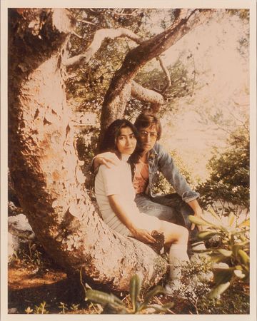 Lot #2051 John Lennon and Yoko Ono Original Unpublished 1971 Photograph - Image 1