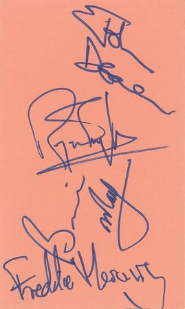 Lot #4193  Queen Signature - Image 2