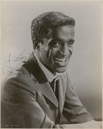 Lot #4337 Sammy Davis, Jr. Signed Photograph - Image 2