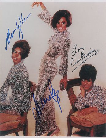Lot #4149 The Supremes Oversized Signed Photograph - Image 2