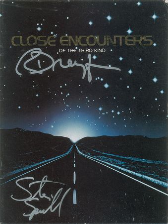 Lot #4336  Close Encounters of the Third Kind Signed Program: Spielberg and Dreyfuss - Image 2