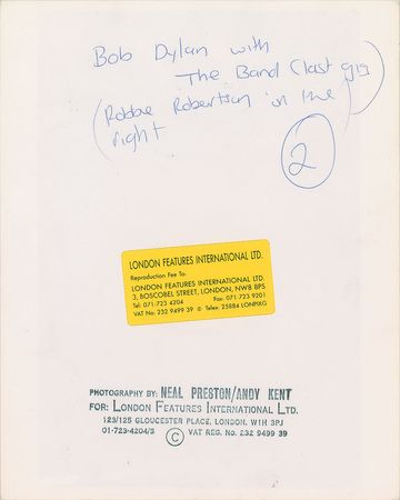 Lot #4085 Bob Dylan Original Vintage Photograph - Image 2