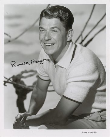Lot #4519 Ronald Reagan Signed Photograph - Image 2