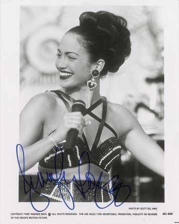 Lot #4507 Jennifer Lopez Signed Photograph - Image 2