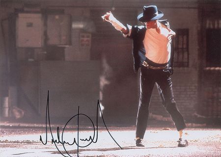 Lot #4255 Michael Jackson Signed Photograph - Image 2