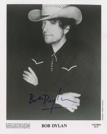 Lot #4090 Bob Dylan Signed Photograph - Image 2