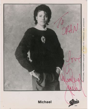Lot #4256 Michael Jackson Signed Photograph - Image 2
