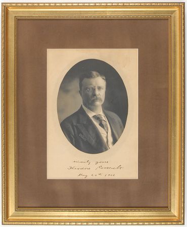 Lot #150 Theodore Roosevelt: Gorgeous oval presidential portrait, signed in the middle of his momentous time in office - Image 1