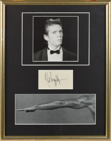 Lot #471 Robert Mapplethorpe Signature - Image 1