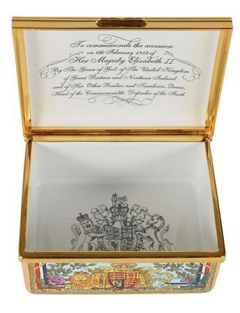 Lot #52 Queen Elizabeth II Halcyon Days Enamel Boxes - Image 8