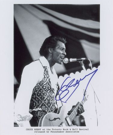 Lot #534 Chuck Berry - Image 2