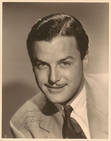 Lot #688 Academy Award Winning Actors Signed Photographs - Image 4