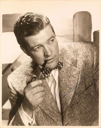 Lot #725 Leading Men Signed Photographs - Image 3