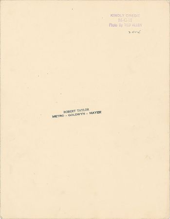 Lot #725 Leading Men Signed Photographs - Image 7