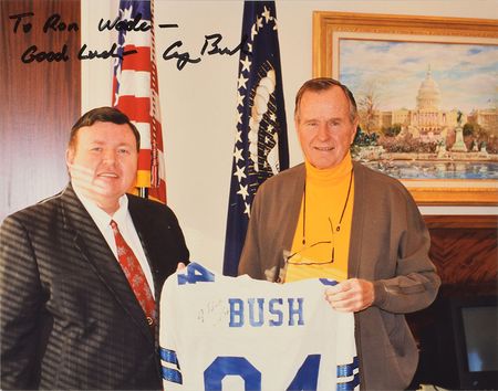 Lot #135 George and George W. Bush: Dallas Cowboys jersey belonging to the Bushes - Image 4