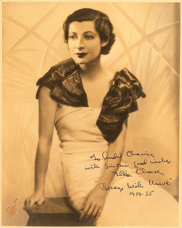 Lot #692  Actresses - Image 4