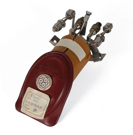 Lot #8223  Gemini SC6 RCS (Re-entry Control System) Rocket Motor - Image 1