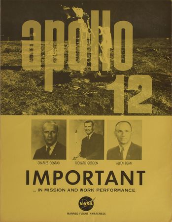 Lot #8117  Apollo Manned Flight Awareness Collection of Mini Posters - Image 1