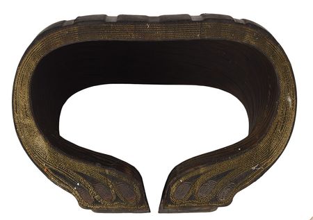 Lot #8479  Shuttle Orbiter Flown Main Gear Tire Segment - Image 2