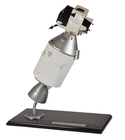 Lot #8226  Apollo CM/LM Model - Image 1