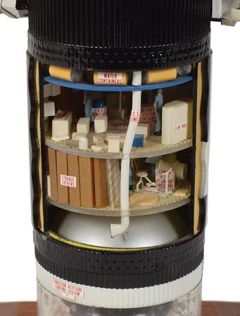 Lot #8248  Skylab Model - Image 3