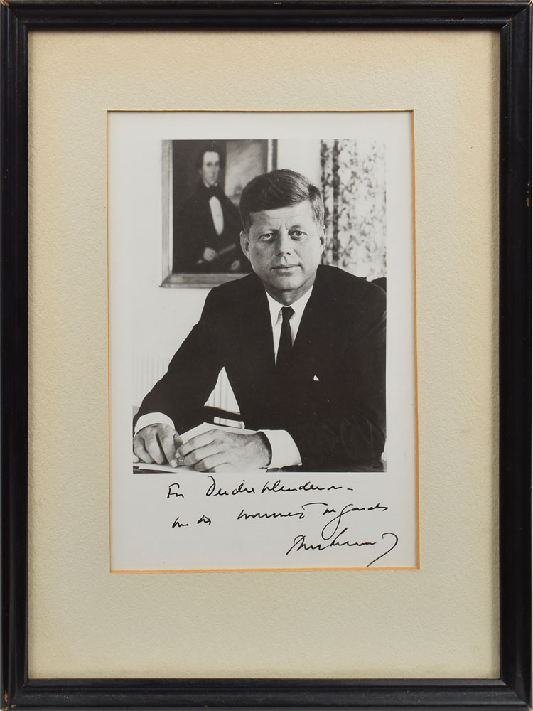 J.F. Kennedy元大統領のサイン入りの写真（左にある写真、他は参考） John F. Kennedy inscribed photo signed 8 X 10 | eBay