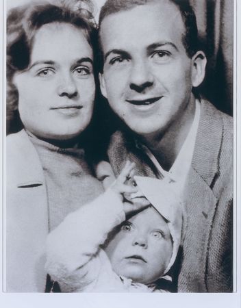 Lot #104 Lee Harvey Oswald?s Tweed Jacket: Extensively photo-documented and hand-embroidered ?Lee H. Oswald? jacket - Image 5