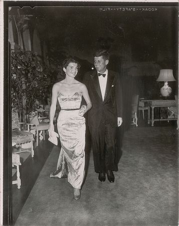 Lot #36 John and Jacqueline Kennedy Photos Photographs - Image 2
