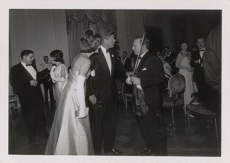 Lot #36 John and Jacqueline Kennedy Photos Photographs - Image 4