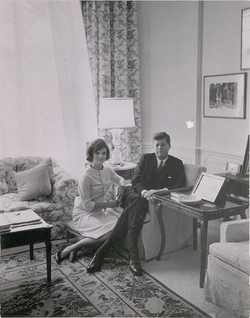 Lot #36 John and Jacqueline Kennedy Photos Photographs - Image 8