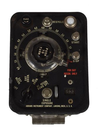 Lot #432 Harold Edgerton - Image 7