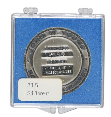 Lot #38 Dave Scottâ??s STS-1 Robbins Medal: One of 248 unflown Robbins medallions made for the first Space Shuttle flight - Image 4