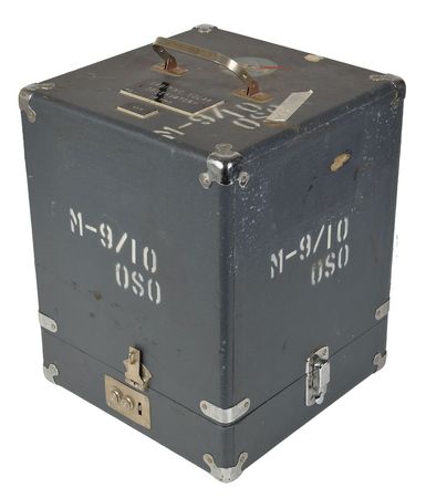 Lot #354 Orbiting Solar Observatory Model: Vintage model of NASA's Orbiting Solar Observatory - Image 3