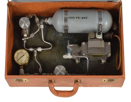 Lot #26 Auxiliary Propulsion System Demo Aps Demo Suitcase - Image 2