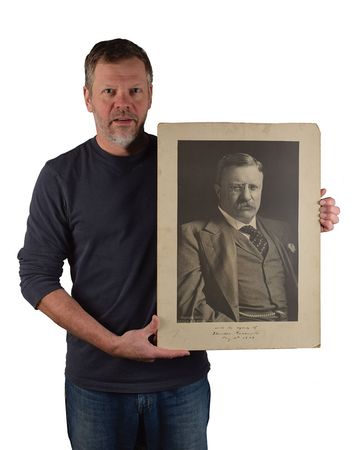Lot #92 Theodore Roosevelt: Imposing 1907 portrait of President Roosevelt - Image 1