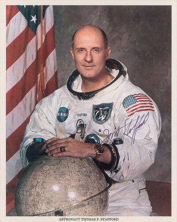 Lot #9063 Tom Stafford 1969 Signed Letter and Photograph - Image 1