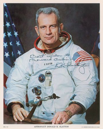 Lot #9140 Deke Slayton Set of (4) Signed Items - Image 4