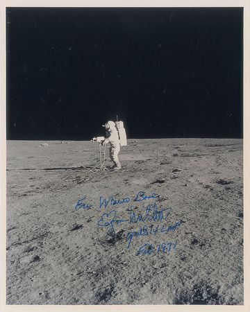 Lot #9105 Edgar Mitchell Pair of Signed Photographs - Image 2