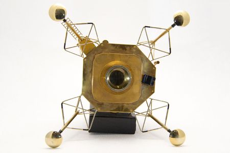 Lot #9157 Buzz Aldrin's Apollo 11 Cartier Solid Gold Lunar Module Replica - Image 5