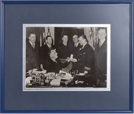 Lot #168 Franklin D. Roosevelt Signed Photograph - Image 1