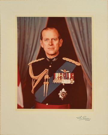 Lot #76  Queen Elizabeth II and Prince Philip - Image 4