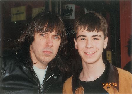 Lot #719  Ramones - Image 2