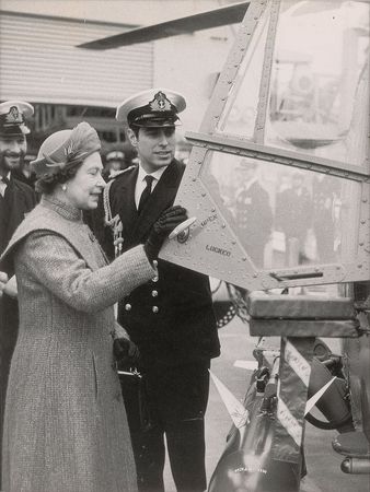 Lot #88 Royal Family Photographs - Image 4