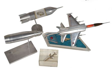 Lot #410 Aerospace Group Lot - Image 3