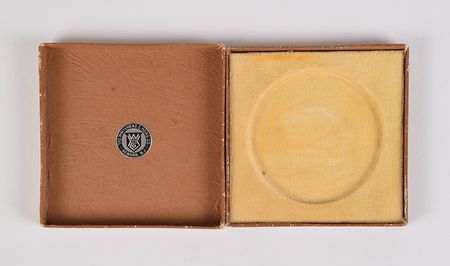 Lot #3046  Los Angeles 1932 Summer Olympics Participation Medal - Image 5