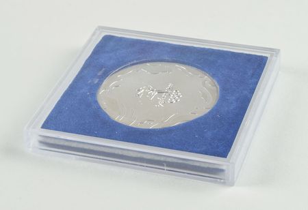 Lot #919  Sydney 2000 Summer Olympics Participation Medal - Image 3