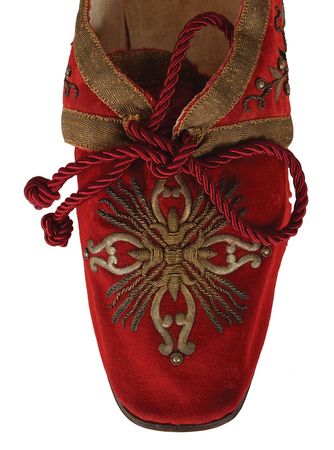 Lot #269 Pope Pius IX: Pope Pius IX?s ornate red papal shoe - Image 2