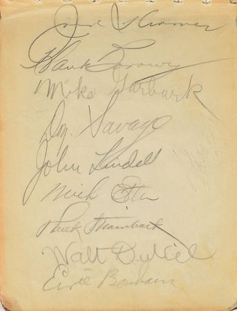 Lot #852 Baseball: 1940s: Hornsby, DiMaggio, and Dizzy highlight a '40s autograph book - Image 5