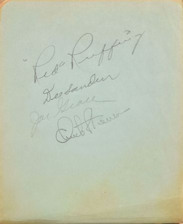 Lot #852 Baseball: 1940s: Hornsby, DiMaggio, and Dizzy highlight a '40s autograph book - Image 9